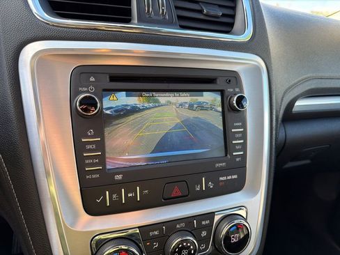 Used 2017 GMC Acadia Limited SLT image 31