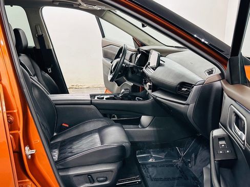 Used 2021 Nissan Rogue Platinum AWD/4WD image 8