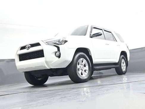 Used 2016 Toyota 4Runner SR5 Premium AWD/4WD image 36