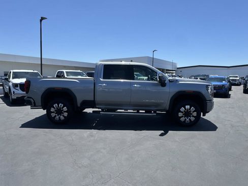 New 2026 GMC Sierra 2500 Denali w/ Denali Reserve Package AWD/4WD image 4
