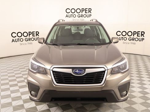 Used 2021 Subaru Forester Premium image 9