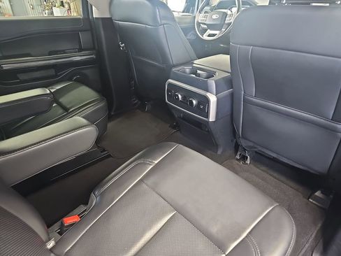 Used 2024 Ford Expedition Max XLT AWD/4WD image 11