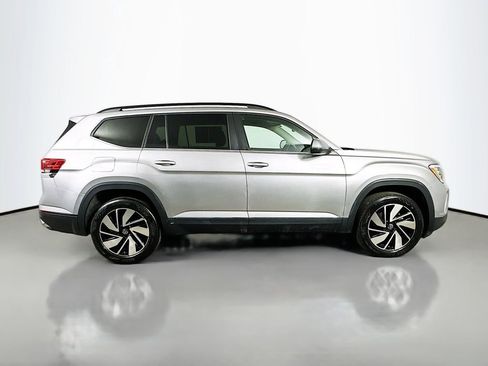 Used 2024 Volkswagen Atlas SE FWD image 7