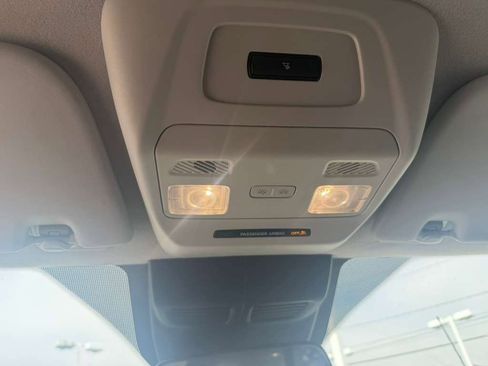 Used 2023 Ford Transit 250 Low Roof AWD w/ Exterior Upgrade Package image 12