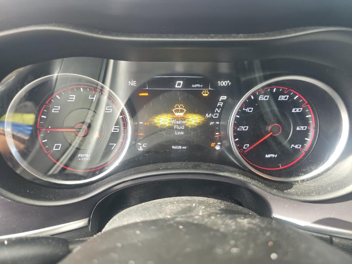 Used 2015 Dodge Charger SE RWD image 6