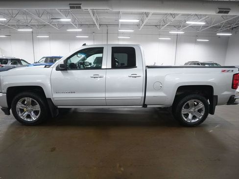 Used 2017 Chevrolet Silverado 1500 LT w/ All Star Edition AWD/4WD image 23