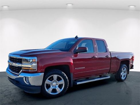 Used 2018 Chevrolet Silverado 1500 LT w/ All Star Edition image 2