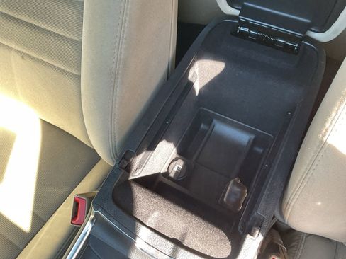 Used 2014 Dodge Charger SE RWD image 29
