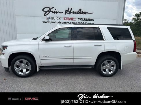 Used 2019 Chevrolet Tahoe LT w/ LT Signature Package RWD image 2
