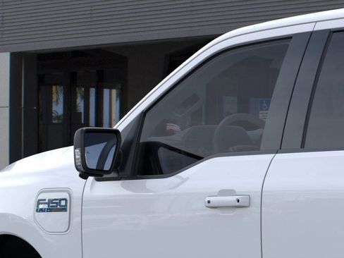 New 2025 Ford F150 Lightning Flash image 20