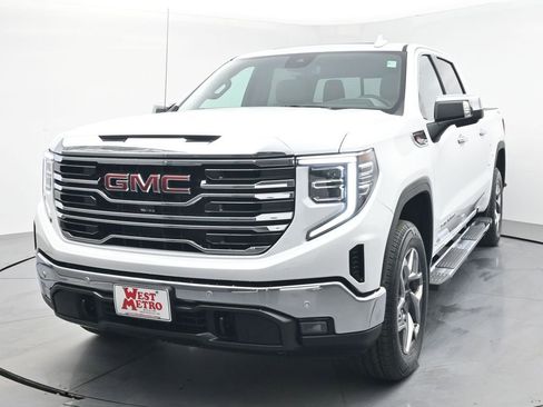 New 2026 GMC Sierra 1500 SLT w/ SLT Premium Plus Package AWD/4WD image 2