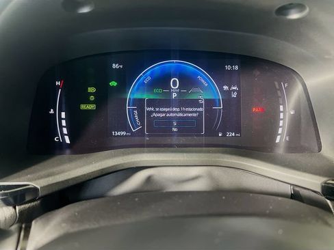 Used 2025 Toyota Camry SE FWD image 15