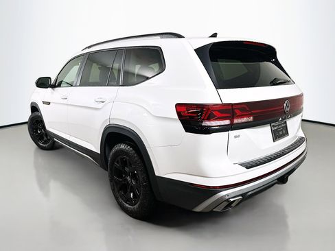 New 2026 Volkswagen Atlas Peak Edition AWD/4WD image 5