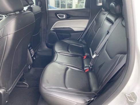 Used 2025 Jeep Compass Limited AWD/4WD image 24