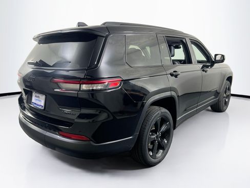 Used 2023 Jeep Grand Cherokee L Limited w/ Black Appearance Package AWD/4WD image 5