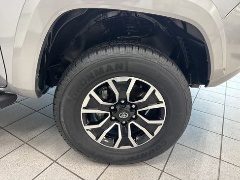 Used 2021 Toyota Tacoma TRD Sport image 26