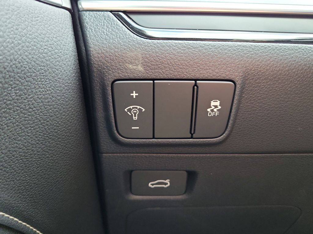 New 2026 Kia K5 GT-Line w/ GT-Line Premium Package FWD image 24