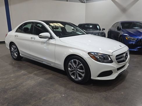 Used 2018 Mercedes-Benz C 300 Sedan image 2