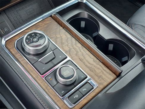 Used 2021 Ford Expedition Platinum image 20