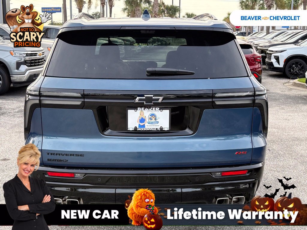 New 2026 Chevrolet Traverse RS w/ LPO, Floor Liner Package FWD image 6