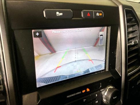 Used 2019 Ford F150 XLT w/ Equipment Group 302A Luxury AWD/4WD image 17