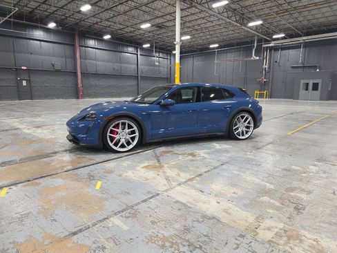Used 2023 Porsche Taycan 4S AWD/4WD image 22