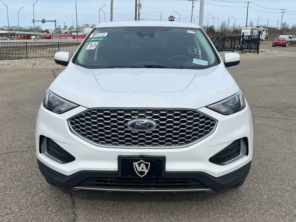 Used 2023 Ford Edge SEL AWD/4WD image 9