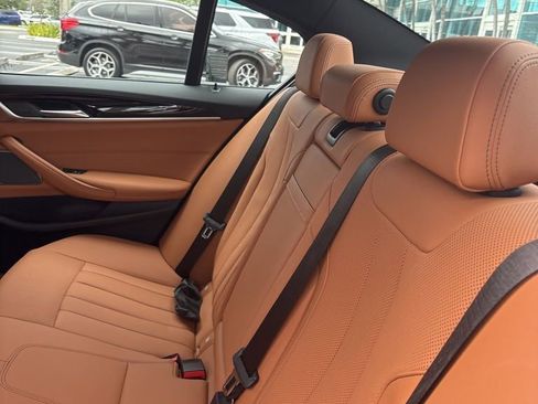 Used 2023 BMW 540i w/ M Sport Package RWD image 5