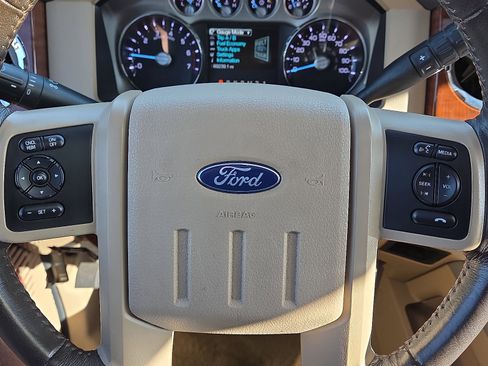 Used 2015 Ford F250 King Ranch w/ FX4 Off-Road Package image 17