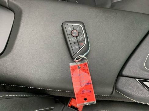 Used 2024 Chevrolet Corvette Z06 RWD image 32