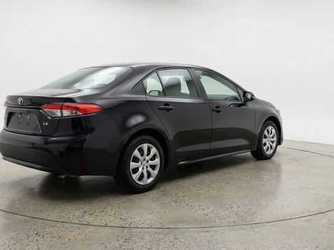 Used 2025 Toyota Corolla LE FWD image 9