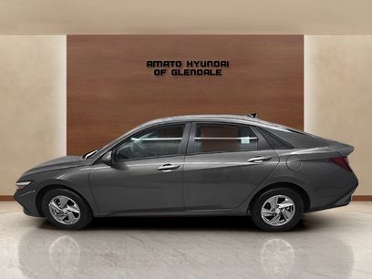 New 2026 Hyundai Elantra SE