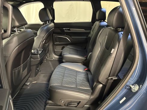 Certified 2025 Kia Telluride SX Prestige X-Line AWD/4WD image 5
