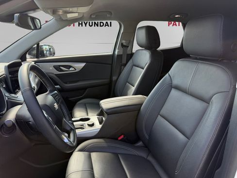Used 2024 Chevrolet Blazer LT w/ Midnight/Sport Edition FWD image 9