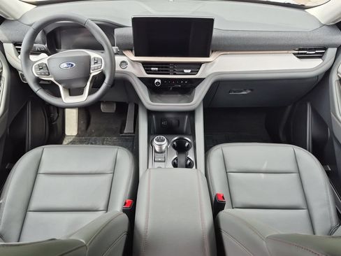 New 2026 Ford Explorer Active w/ Active Comfort Package AWD/4WD image 13