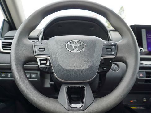 Certified 2025 Toyota Camry LE image 18