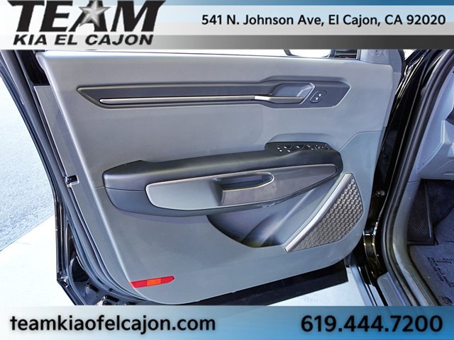Certified 2024 Kia EV9 Light Long Range RWD image 27