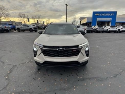 New 2026 Chevrolet Trax RS w/ Driver Confidence Package FWD image 2