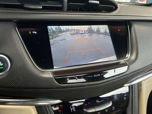 Used 2017 Cadillac XT5 Premium Luxury image 19