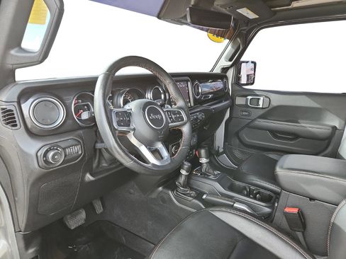 Used 2021 Jeep Wrangler Unlimited Rubicon w/ Trailer Tow Package image 9