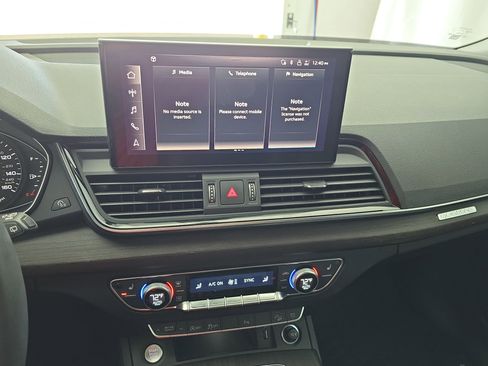 Used 2023 Audi Q5 2.0T Premium w/ Convenience Package image 20