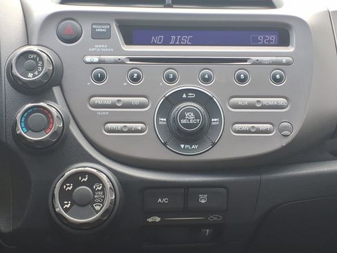 Used 2013 Honda Fit image 6