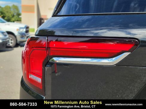 Used 2025 GMC Terrain Elevation image 9