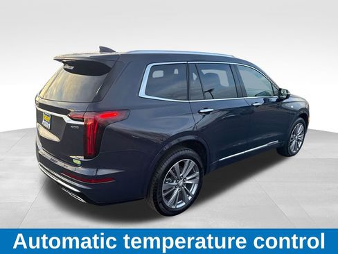 Used 2025 Cadillac XT6 Premium Luxury image 6