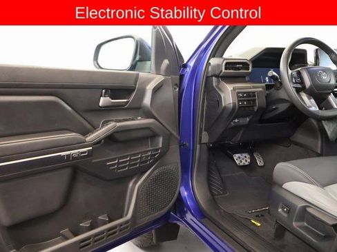 Used 2024 Toyota Tacoma TRD Sport image 7