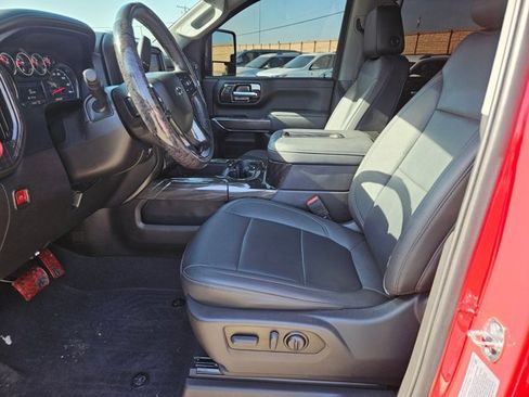 Used 2022 Chevrolet Silverado 2500 LTZ w/ LTZ Plus Package image 13