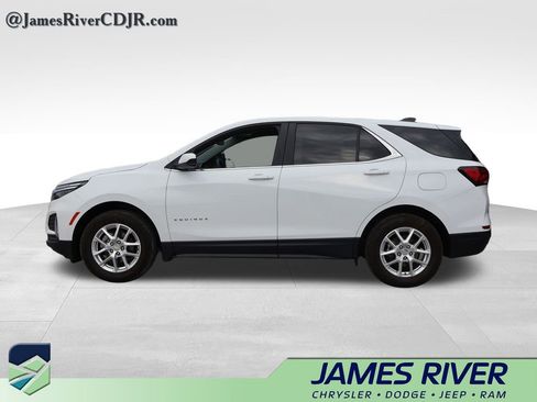 Used 2024 Chevrolet Equinox LT AWD/4WD image 2