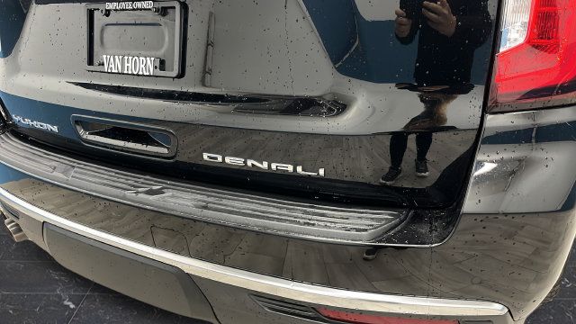 Used 2021 GMC Yukon XL Denali AWD/4WD image 40