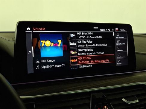 Used 2021 BMW M550i xDrive w/ Dynamic Handling Package image 19