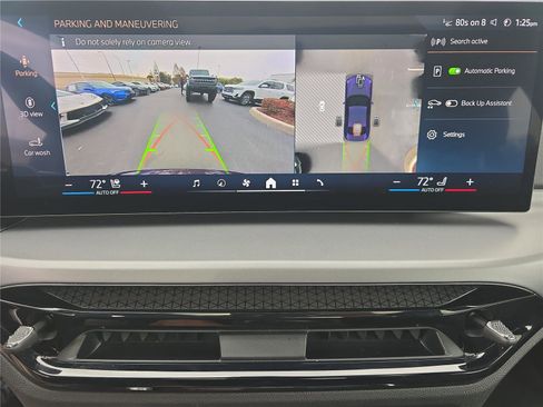 Used 2025 BMW 230i Coupe image 15